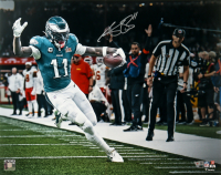 A. J. Brown Signed Eagles 16x20 Photo (Fanatics) at PristineAuction.com