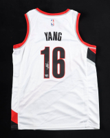 Yang Hansen Signed Trail Blazers Nike Authentic Jersey (Fanatics) at PristineAuction.com
