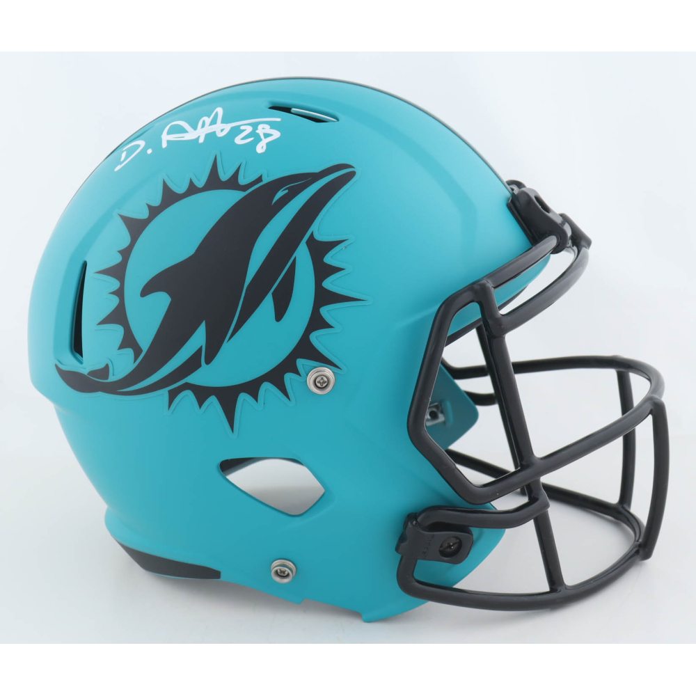 De'Von Achane Signed Dolphins Full-Size Rave Alternate Speed Helmet (Beckett) at PristineAuction.com