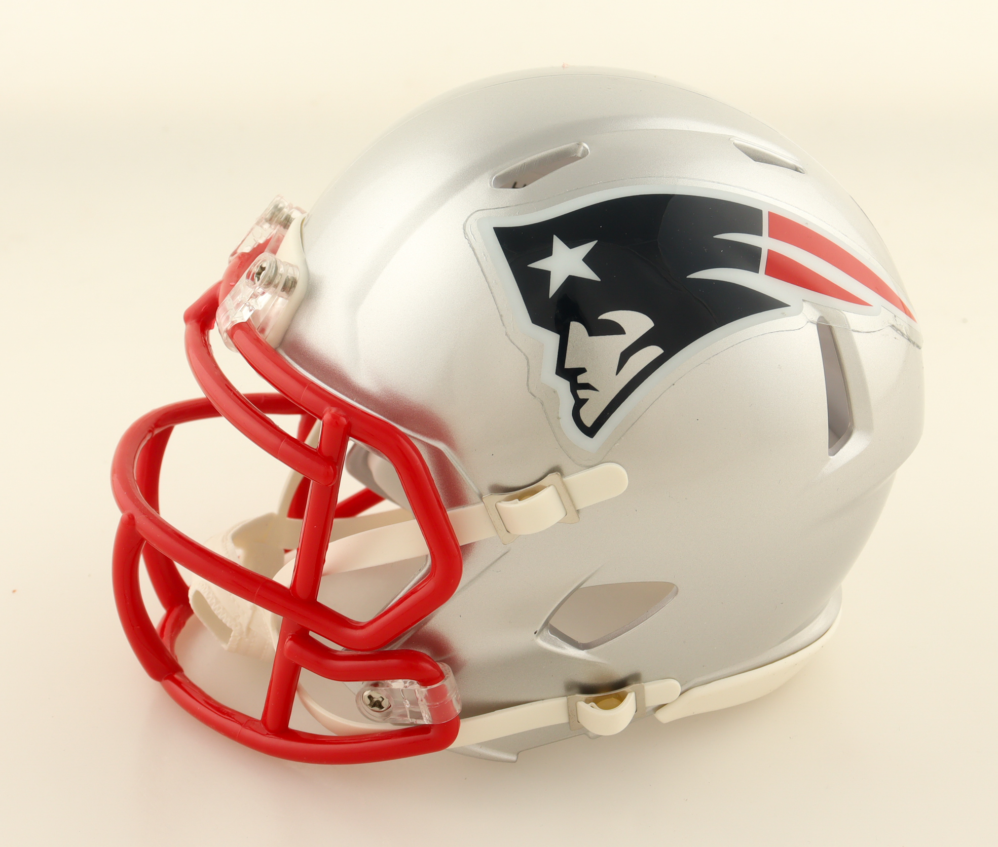 Jaylinn Hawkins Signed Patriots Speed Mini Helmet (Beckett) at PristineAuction.com Jaylinn Hawkins Signed Patriots Speed Mini Helmet (Beckett) at PristineAuction.com