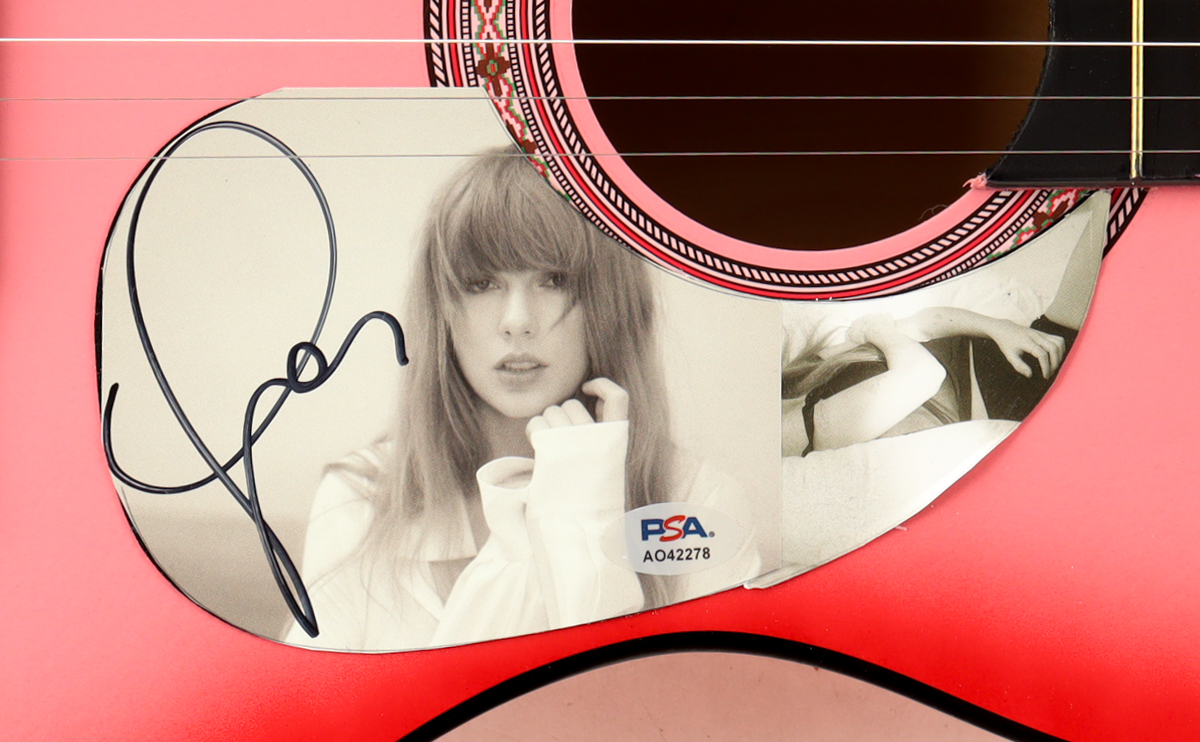 Taylor Swift Guitar with Signed Custom Insert Pickguard (PSA) at PristineAuction.com Taylor Swift Guitar with Signed Custom Insert Pickguard (PSA) at PristineAuction.com