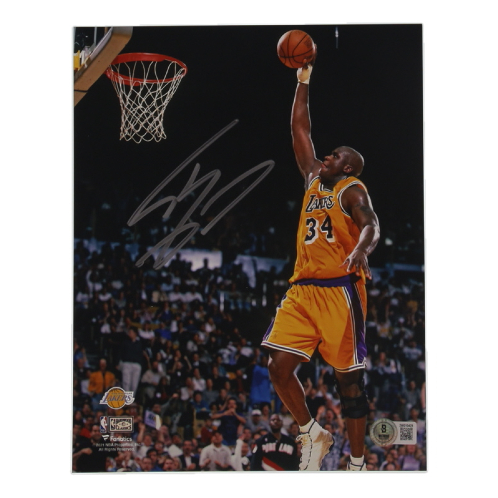 Shaquille O'Neal Signed Lakers 8x10 Photo (Beckett) at PristineAuction.com