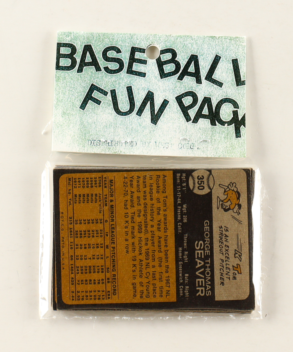1973 Topps Baseball Card Fun Pack with (10) Cards at PristineAuction.com 1973 Topps Baseball Card Fun Pack with (10) Cards at PristineAuction.com