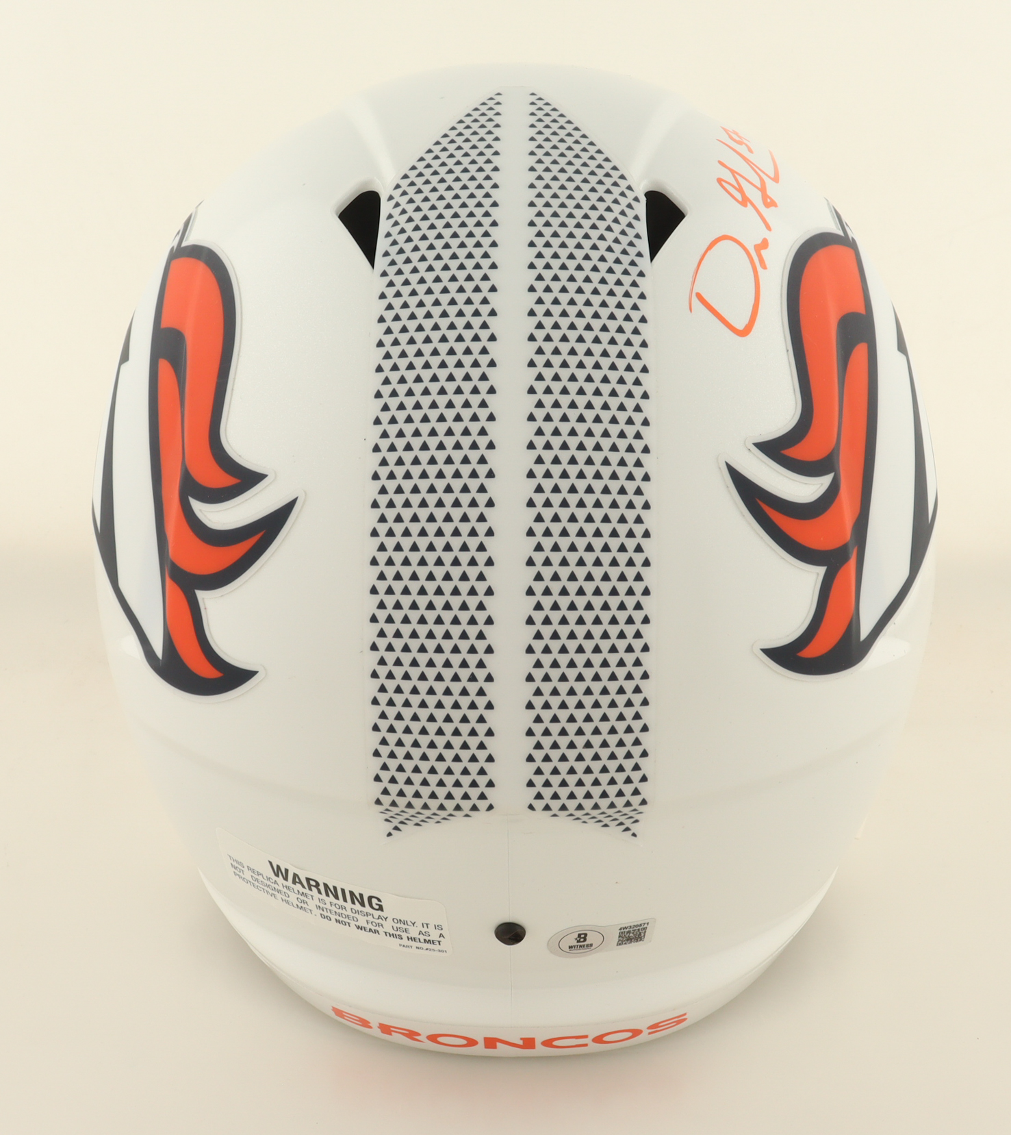 Dre Greenlaw Signed Broncos Full-Size Speed Helmet (Beckett) at PristineAuction.com Dre Greenlaw Signed Broncos Full-Size Speed Helmet (Beckett) at PristineAuction.com