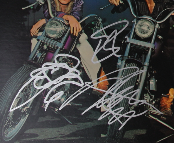 Cheap Trick "In Color." Vinyl Record Album Band-Signed by Robin Zander, Rick Nielsen & Tom Peterson (JSA) at PristineAuction.com Cheap Trick "In Color." Vinyl Record Album Band-Signed by Robin Zander, Rick Nielsen & Tom Peterson (JSA) at PristineAuction.com