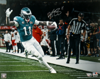 A. J. Brown Signed Eagles 16x20 Photo (Fanatics) at PristineAuction.com
