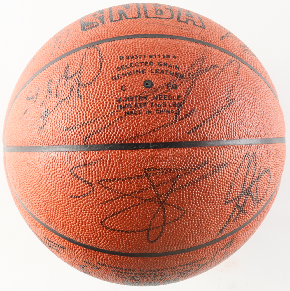 2005 Chicago Bulls NBA Official Game Basketball Team-Signed By (14) Ben Gordan, Jannero Pargo, & Kirk Hinrich with Display Stand (PSA) at PristineAuction.com 2005 Chicago Bulls NBA Official Game Basketball Team-Signed By (14) Ben Gordan, Jannero Pargo, & Kirk Hinrich with Display Stand (PSA) at PristineAuction.com