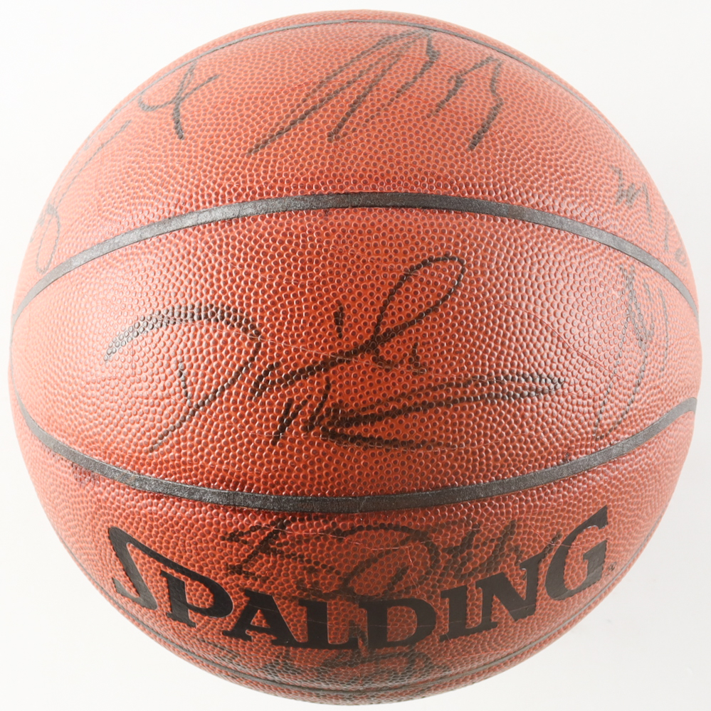 1996 Los Angeles Clippers NBA Official Game Basketball Team-Signed By (14) Brent Barry, Kevin Duckworth & Malik Sealy with Display Stand (PSA) at PristineAuction.com 1996 Los Angeles Clippers NBA Official Game Basketball Team-Signed By (14) Brent Barry, Kevin Duckworth & Malik Sealy with Display Stand (PSA) at PristineAuction.com