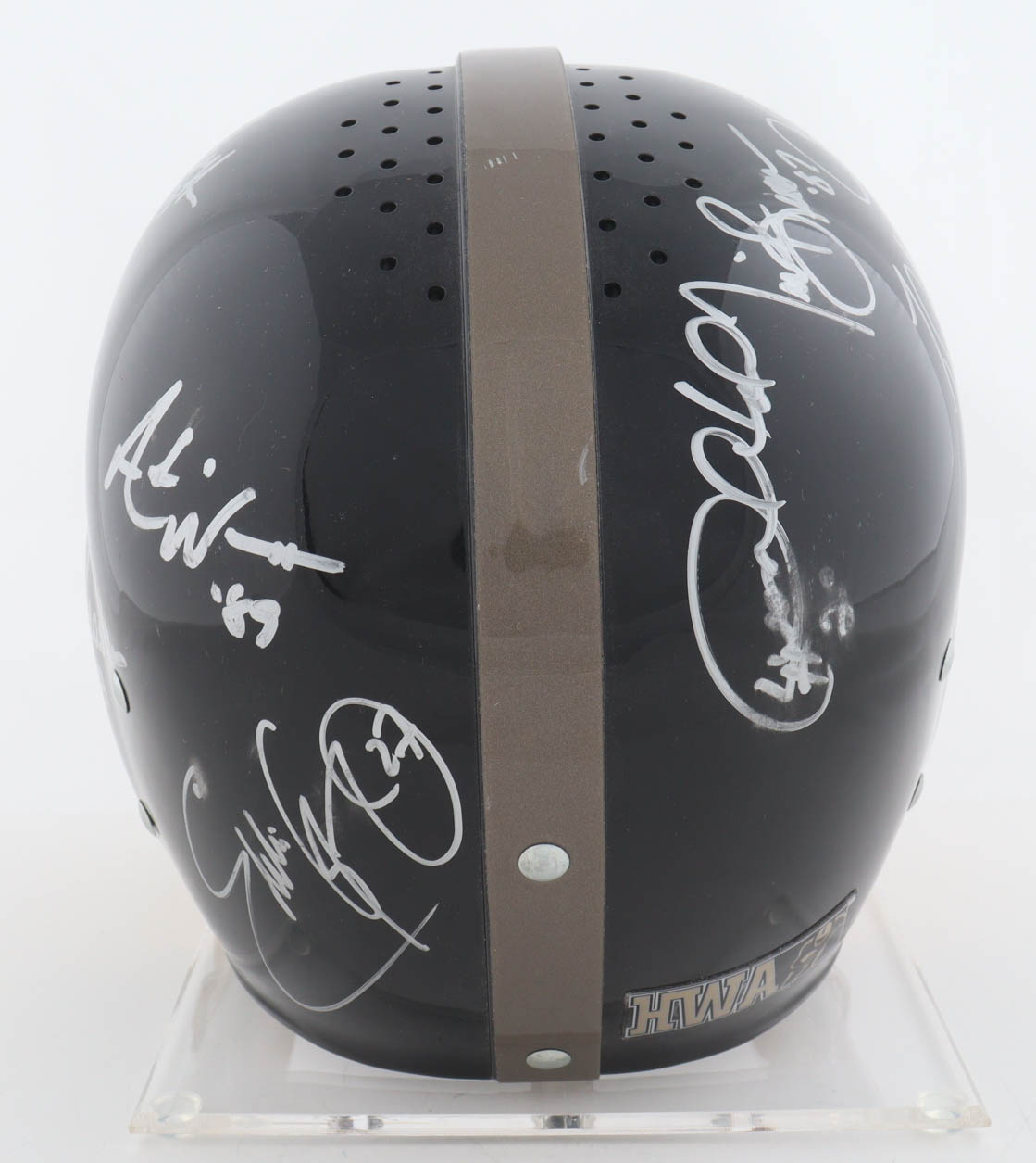 Heisman Trophy Winners Full-Size Helmet with Acrylic Stand Signed by (15) with Desmond Howard, Tony Dorsett, Tim Brown & (12) Others (PSA) at PristineAuction.com Heisman Trophy Winners Full-Size Helmet with Acrylic Stand Signed by (15) with Desmond Howard, Tony Dorsett, Tim Brown & (12) Others (PSA) at PristineAuction.com