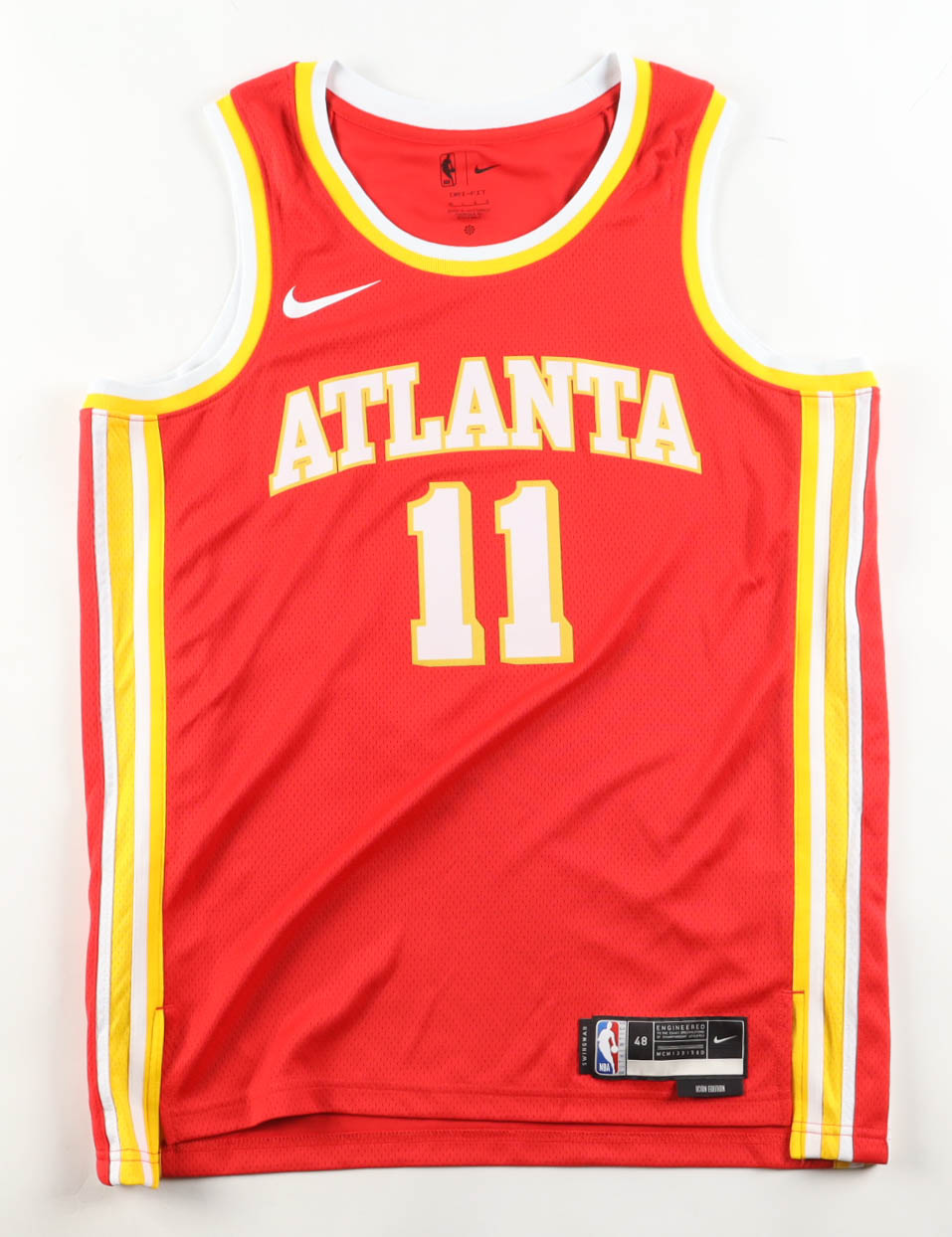 Trae Young Signed Hawks Nike Authentic Jersey (Fanatics) at PristineAuction.com Trae Young Signed Hawks Nike Authentic Jersey (Fanatics) at PristineAuction.com