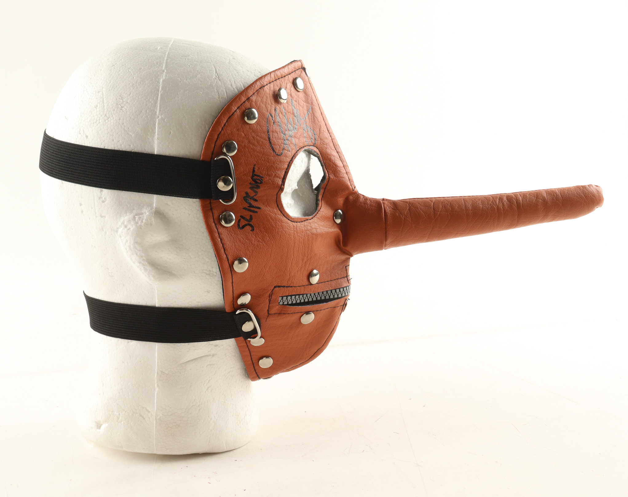 Chris Fehn Signed Slipknot Mask Inscribed "Slipknot" (JSA) at PristineAuction.com Chris Fehn Signed Slipknot Mask Inscribed "Slipknot" (JSA) at PristineAuction.com