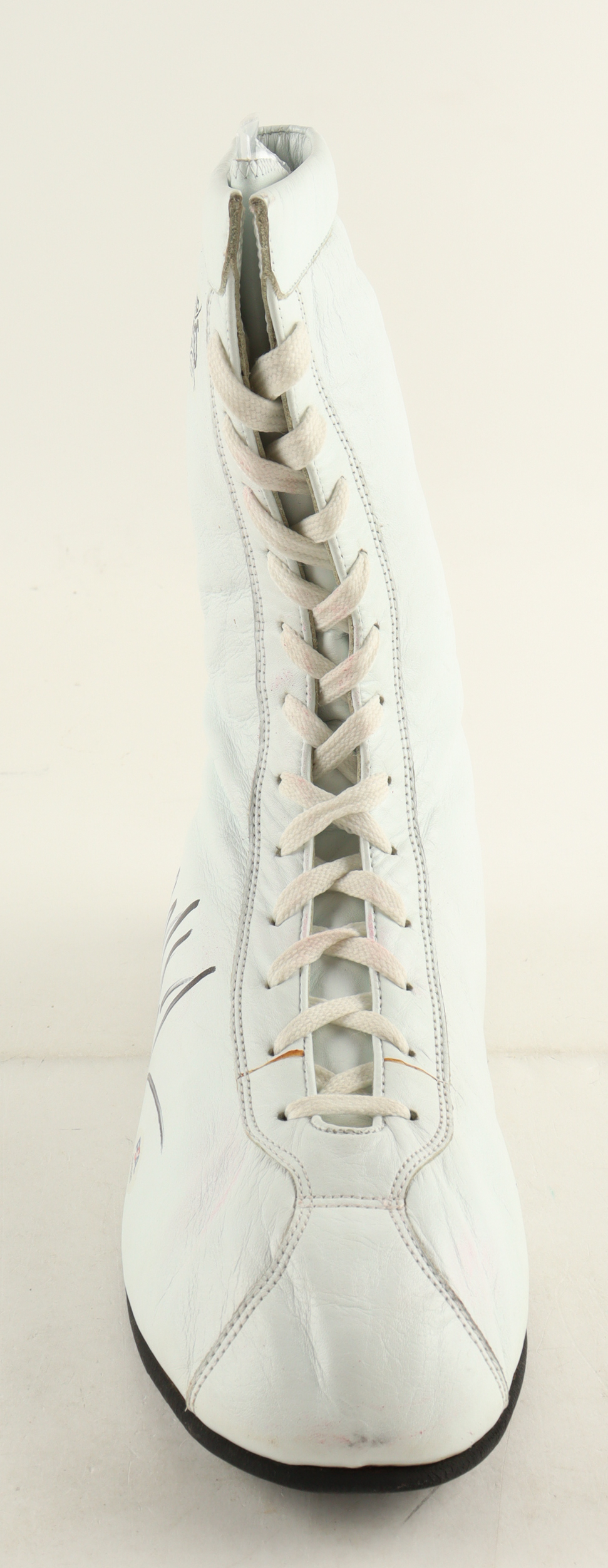 Mike Tyson Signed Cleto Reyes Boxing Boot (PSA & Tyson) at PristineAuction.com Mike Tyson Signed Cleto Reyes Boxing Boot (PSA & Tyson) at PristineAuction.com