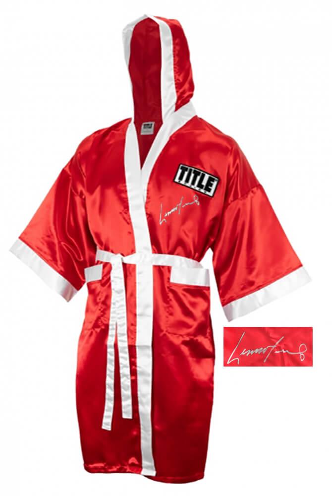 Lennox Lewis Signed Title Boxing Robe (Schwartz) at PristineAuction.com Lennox Lewis Signed Title Boxing Robe (Schwartz) at PristineAuction.com
