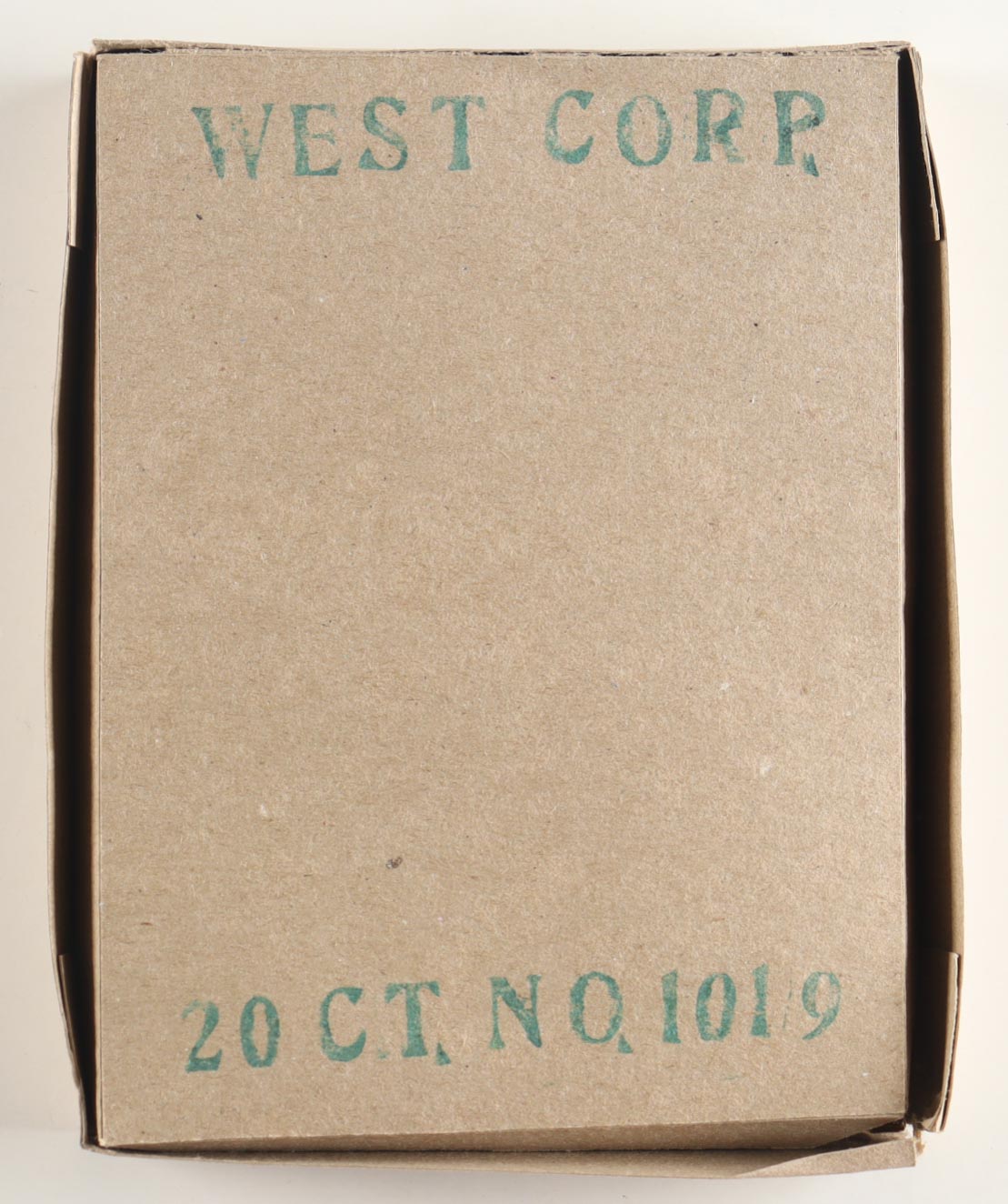 1975 Topps Baseball Cello Fun Pack Vending Box with (20) Packs at PristineAuction.com 1975 Topps Baseball Cello Fun Pack Vending Box with (20) Packs at PristineAuction.com