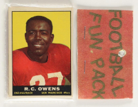 1961 Topps Football Card Fun Pack with (10) Cards at PristineAuction.com