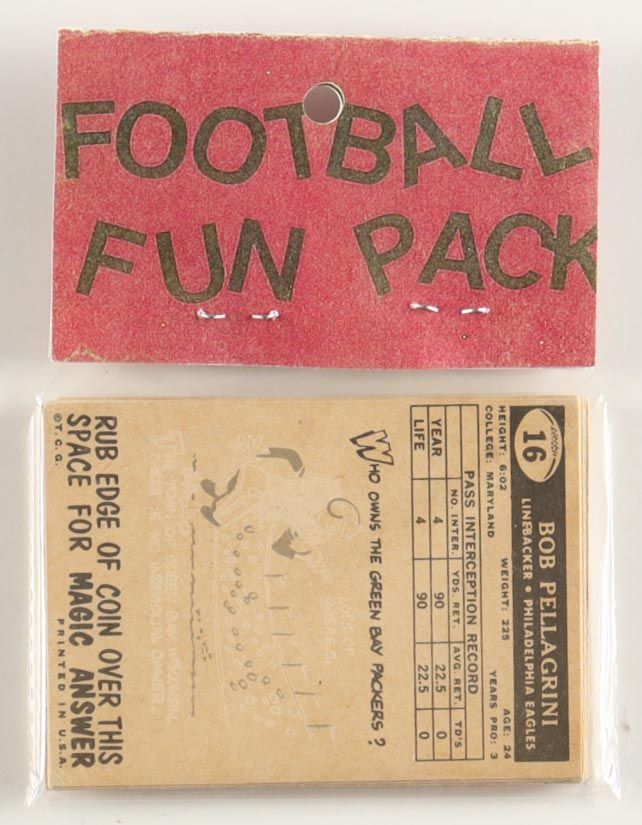 1959 Topps Football Card Fun Pack with (10) Cards at PristineAuction.com 1959 Topps Football Card Fun Pack with (10) Cards at PristineAuction.com