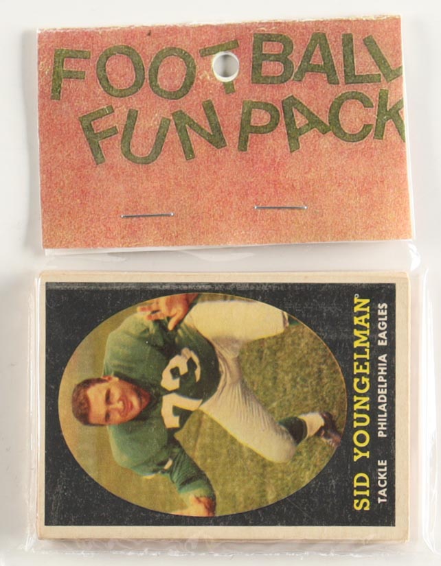 1958 Topps Football Card Fun Pack with (10) Cards at PristineAuction.com 1958 Topps Football Card Fun Pack with (10) Cards at PristineAuction.com