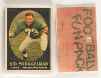 1958 Topps Football Card Fun Pack with (10) Cards at PristineAuction.com