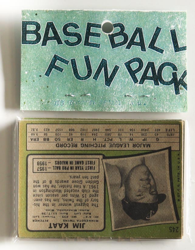 1971 Topps Baseball Card Fun Pack with (10) Cards at PristineAuction.com 1971 Topps Baseball Card Fun Pack with (10) Cards at PristineAuction.com
