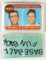 1969 Topps Baseball Card Fun Pack with (10) Cards at PristineAuction.com