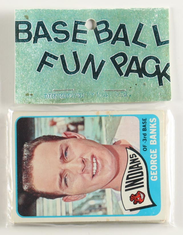 1965 Topps Baseball Card Fun Pack with (10) Cards at PristineAuction.com 1965 Topps Baseball Card Fun Pack with (10) Cards at PristineAuction.com