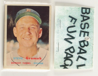 1957 Topps Baseball Card Fun Pack with (10) Cards at PristineAuction.com