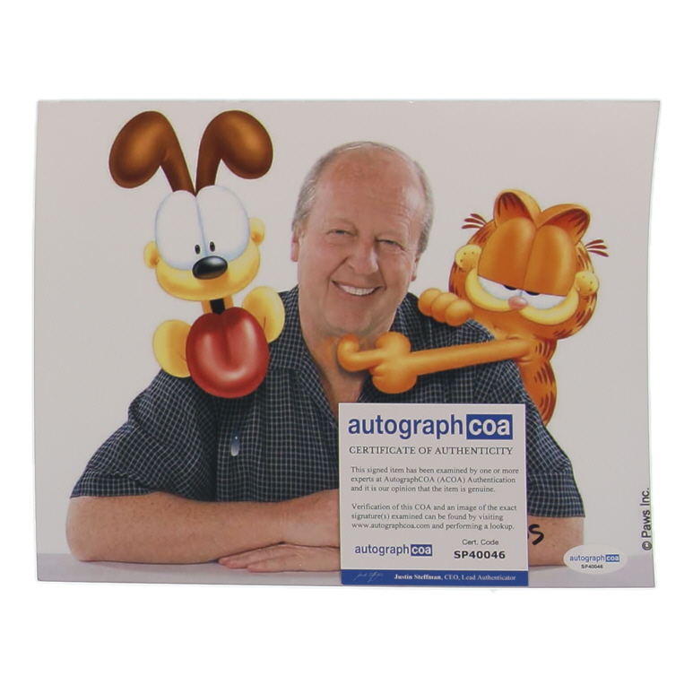 Jim Davis Signed "Garfield" 8x10 Photo (ACOA) at PristineAuction.com Jim Davis Signed "Garfield" 8x10 Photo (ACOA) at PristineAuction.com