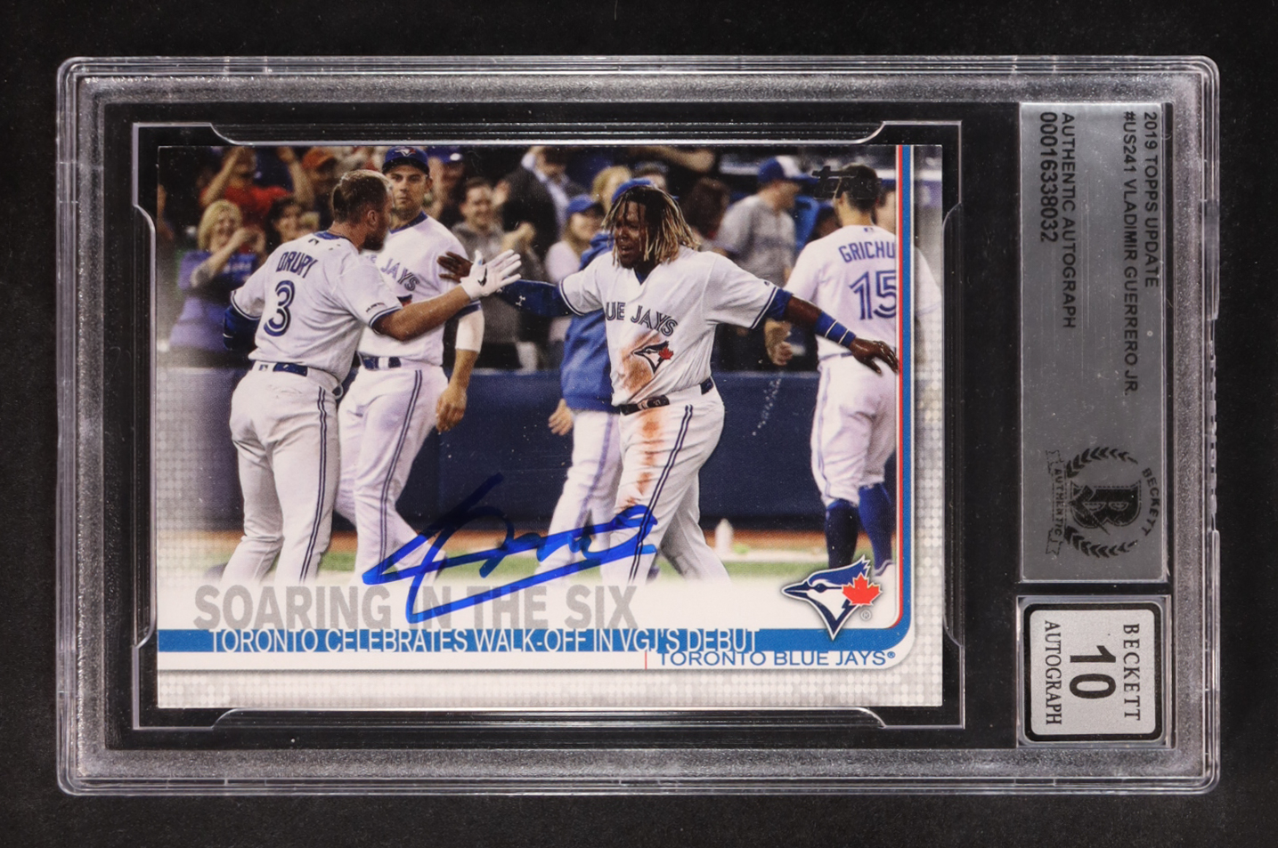 Vladimir Guerrero Jr. Signed 2019 Topps Update Series #US-241 RC (BGS | Autograph Graded BGS 10) at PristineAuction.com Vladimir Guerrero Jr. Signed 2019 Topps Update Series #US-241 RC (BGS | Autograph Graded BGS 10) at PristineAuction.com