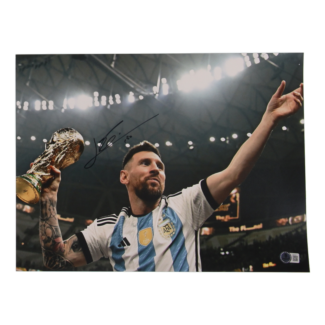 Lionel Messi Signed Team Argentina 12x16 Photo (Beckett) at PristineAuction.com Lionel Messi Signed Team Argentina 12x16 Photo (Beckett) at PristineAuction.com