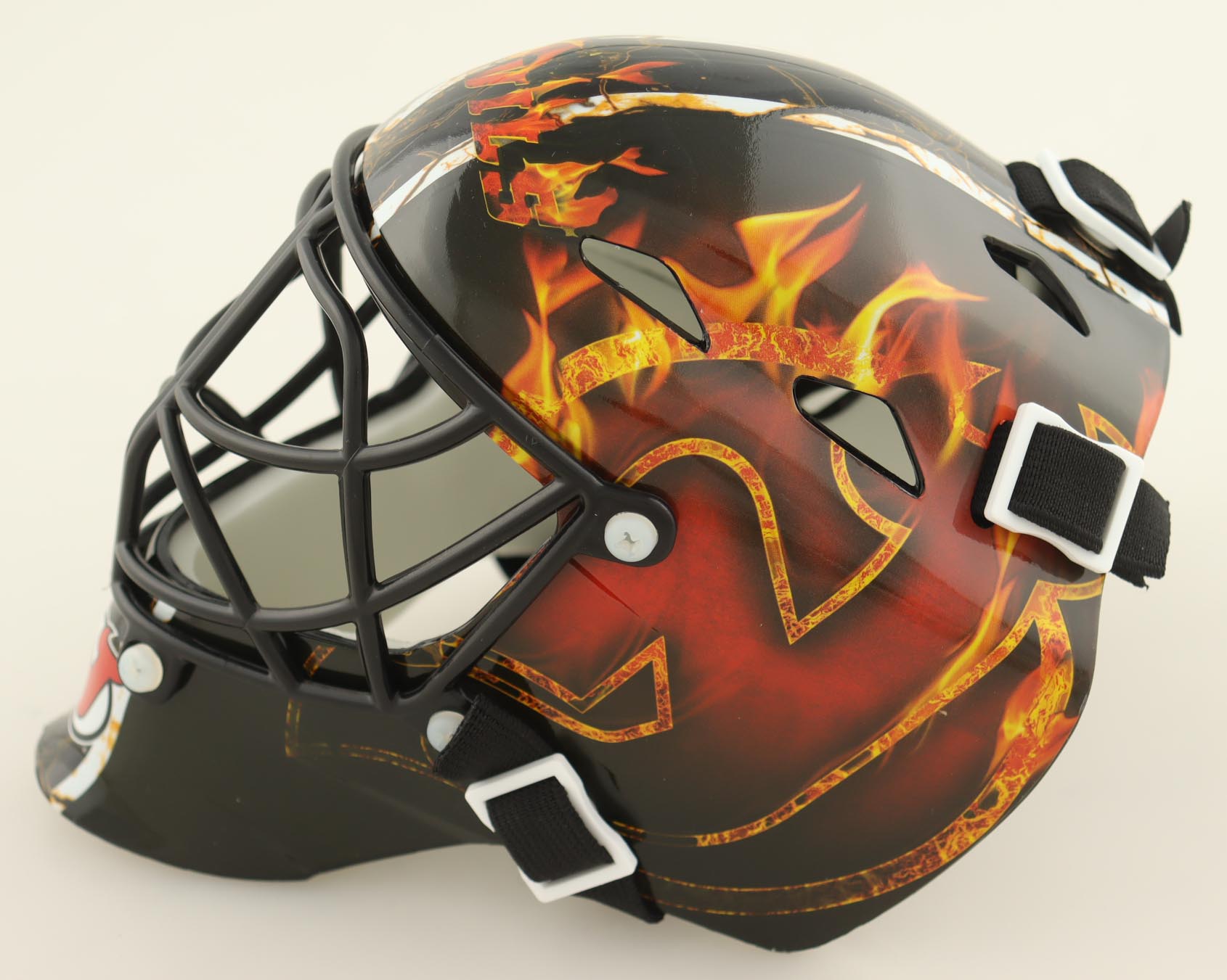 Akira Schmid Signed Devils Mini Hockey Goalie Mask (Fanatics) at PristineAuction.com Akira Schmid Signed Devils Mini Hockey Goalie Mask (Fanatics) at PristineAuction.com