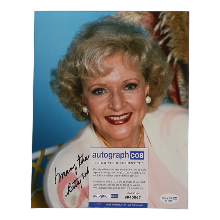 Betty White Signed 8x10 Photo Inscribed "Many Thanks" (ACOA) at PristineAuction.com Betty White Signed 8x10 Photo Inscribed "Many Thanks" (ACOA) at PristineAuction.com