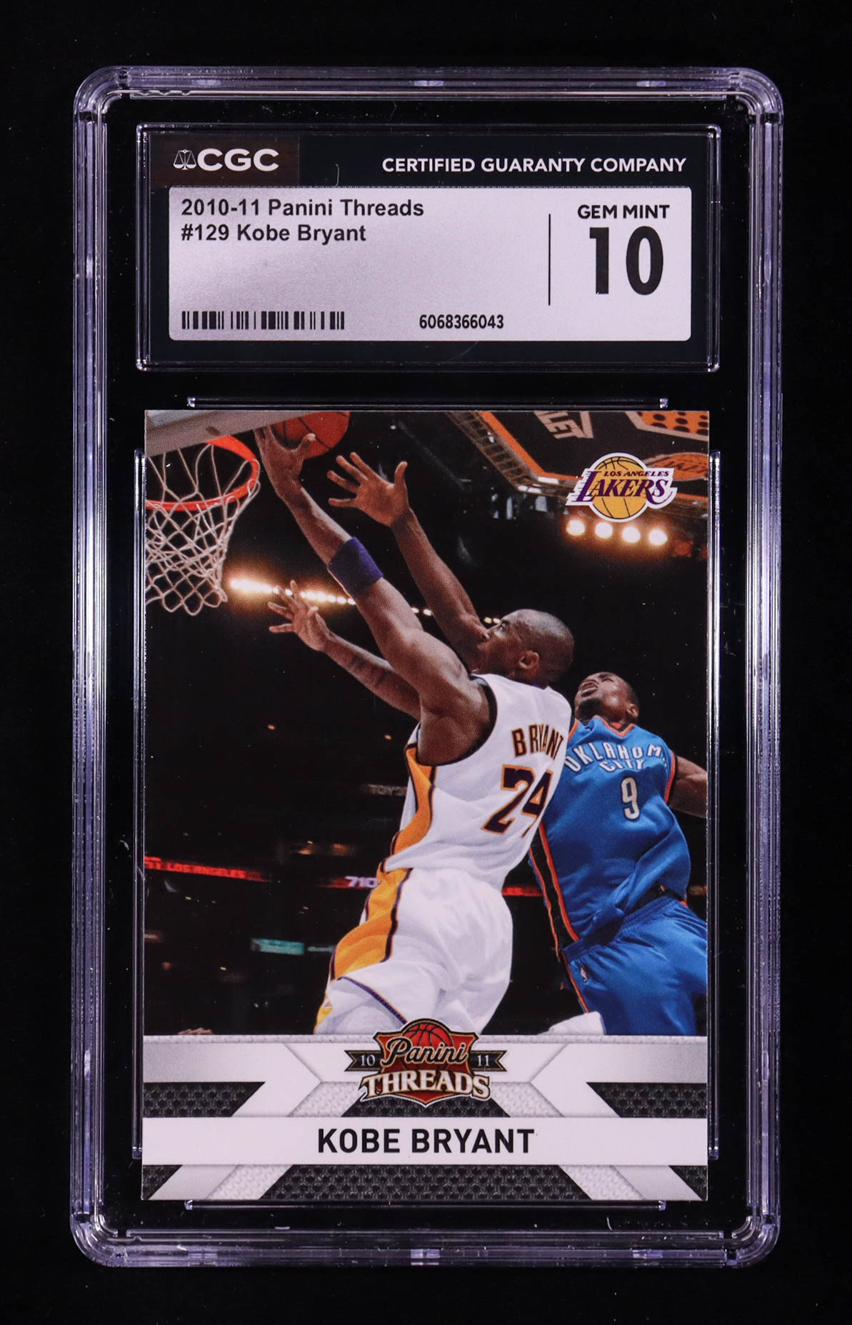 Kobe Bryant 2010-11 Panini Threads #129 (CGC 10) at PristineAuction.com Kobe Bryant 2010-11 Panini Threads #129 (CGC 10) at PristineAuction.com