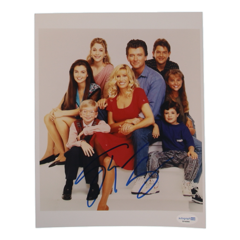 Suzanne Somers Signed "Step by Step" 8x10 Photo (ACOA) at PristineAuction.com Suzanne Somers Signed "Step by Step" 8x10 Photo (ACOA) at PristineAuction.com