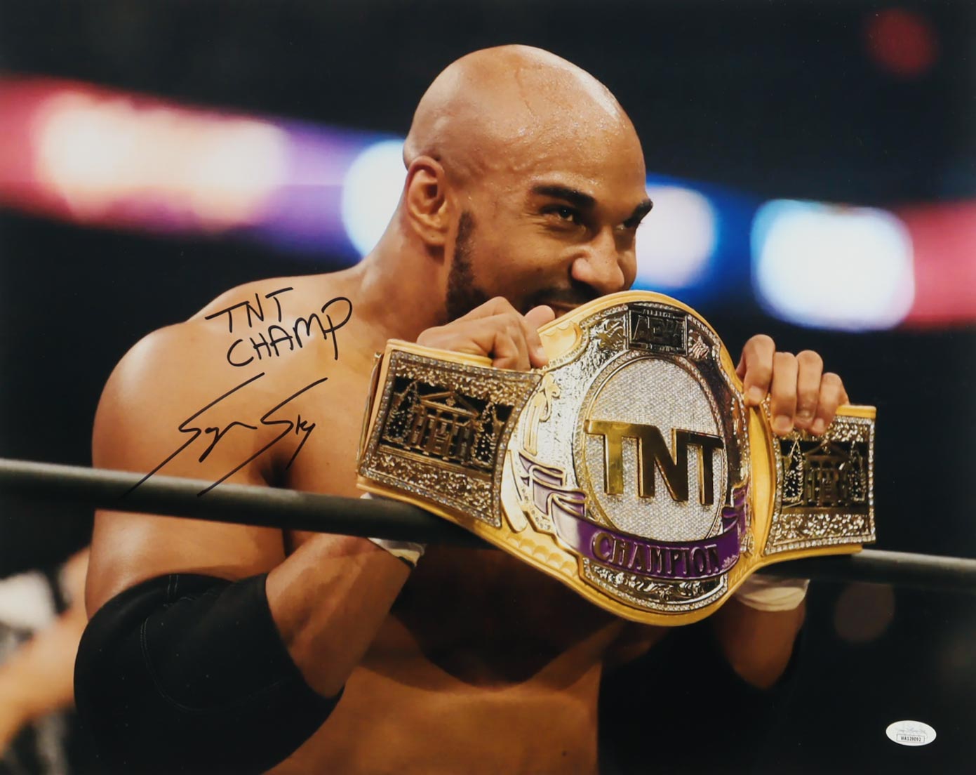 Scorpio Sky Signed AEW 16x20 Photo Inscribed "TNT Champ" (JSA) at PristineAuction.com Scorpio Sky Signed AEW 16x20 Photo Inscribed "TNT Champ" (JSA) at PristineAuction.com