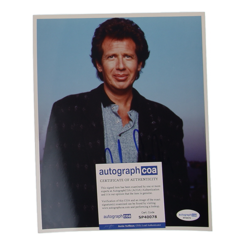 Garry Shandling Signed 8x10 Photo (ACOA) at PristineAuction.com Garry Shandling Signed 8x10 Photo (ACOA) at PristineAuction.com