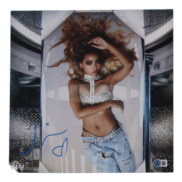Tinashe Signed "Joyride" Vinyl Record Album Flat (Beckett) at PristineAuction.com Tinashe Signed "Joyride" Vinyl Record Album Flat (Beckett) at PristineAuction.com