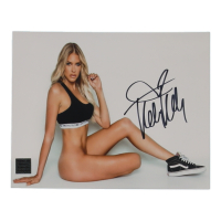 Kelly Kelly Signed 8x10 Photo (Authentic Ink) at PristineAuction.com