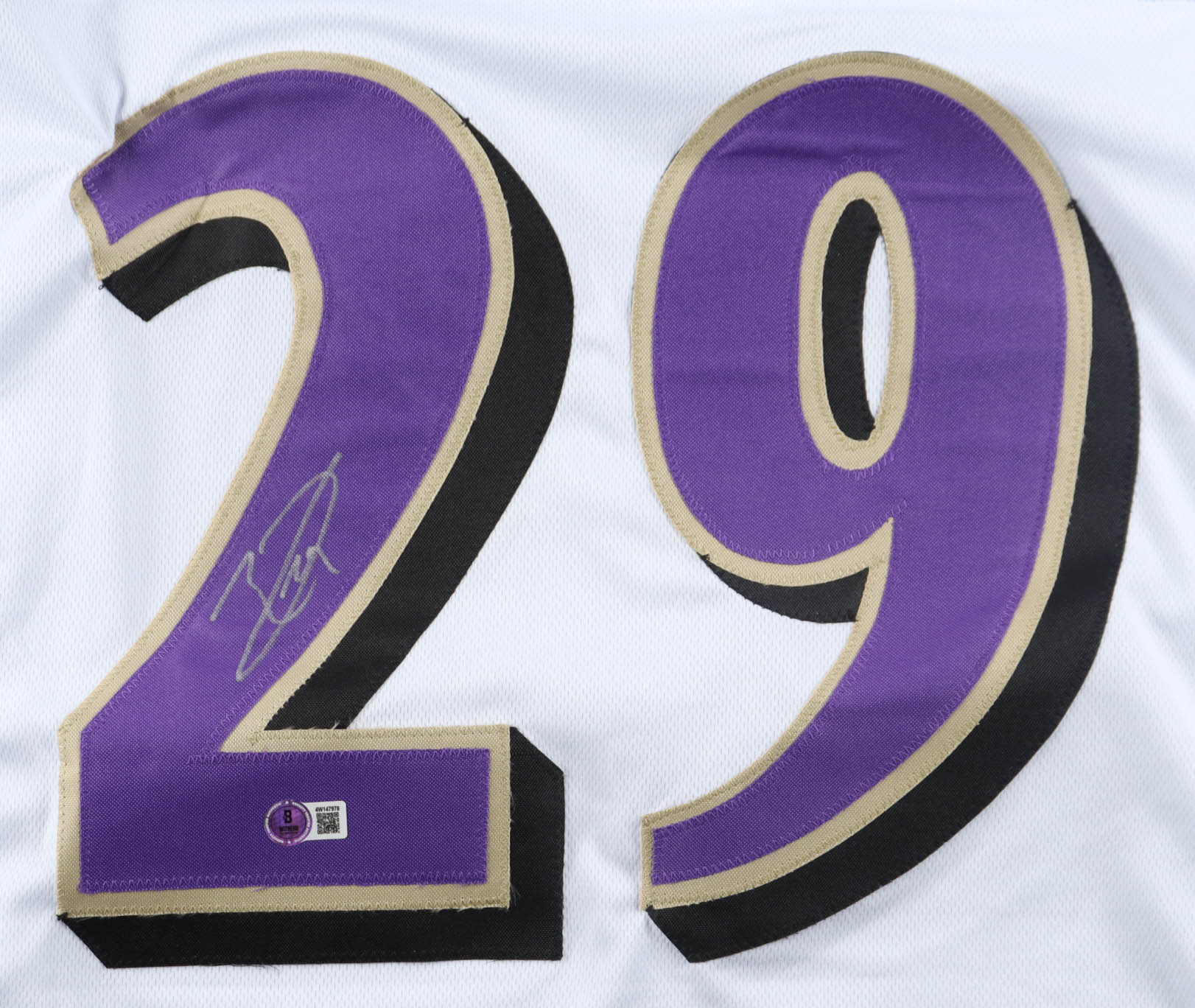 Earl Thomas III Signed Jersey (Beckett) at PristineAuction.com Earl Thomas III Signed Jersey (Beckett) at PristineAuction.com