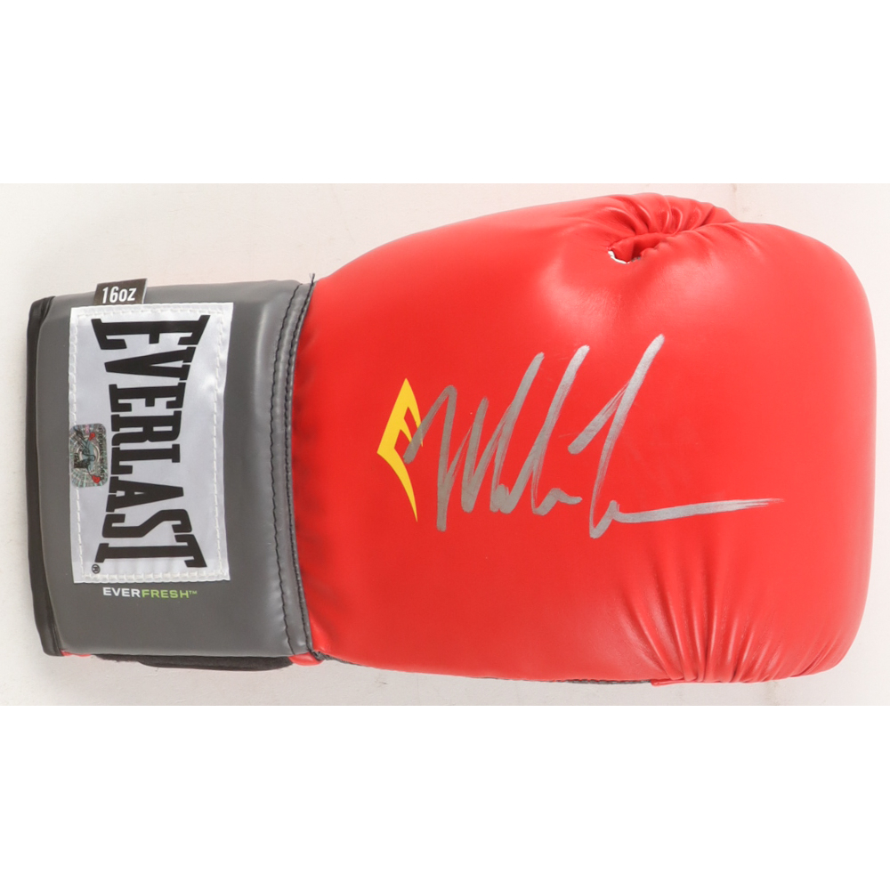 Mike Tyson Signed Everlast Boxing Glove (Tyson) at PristineAuction.com