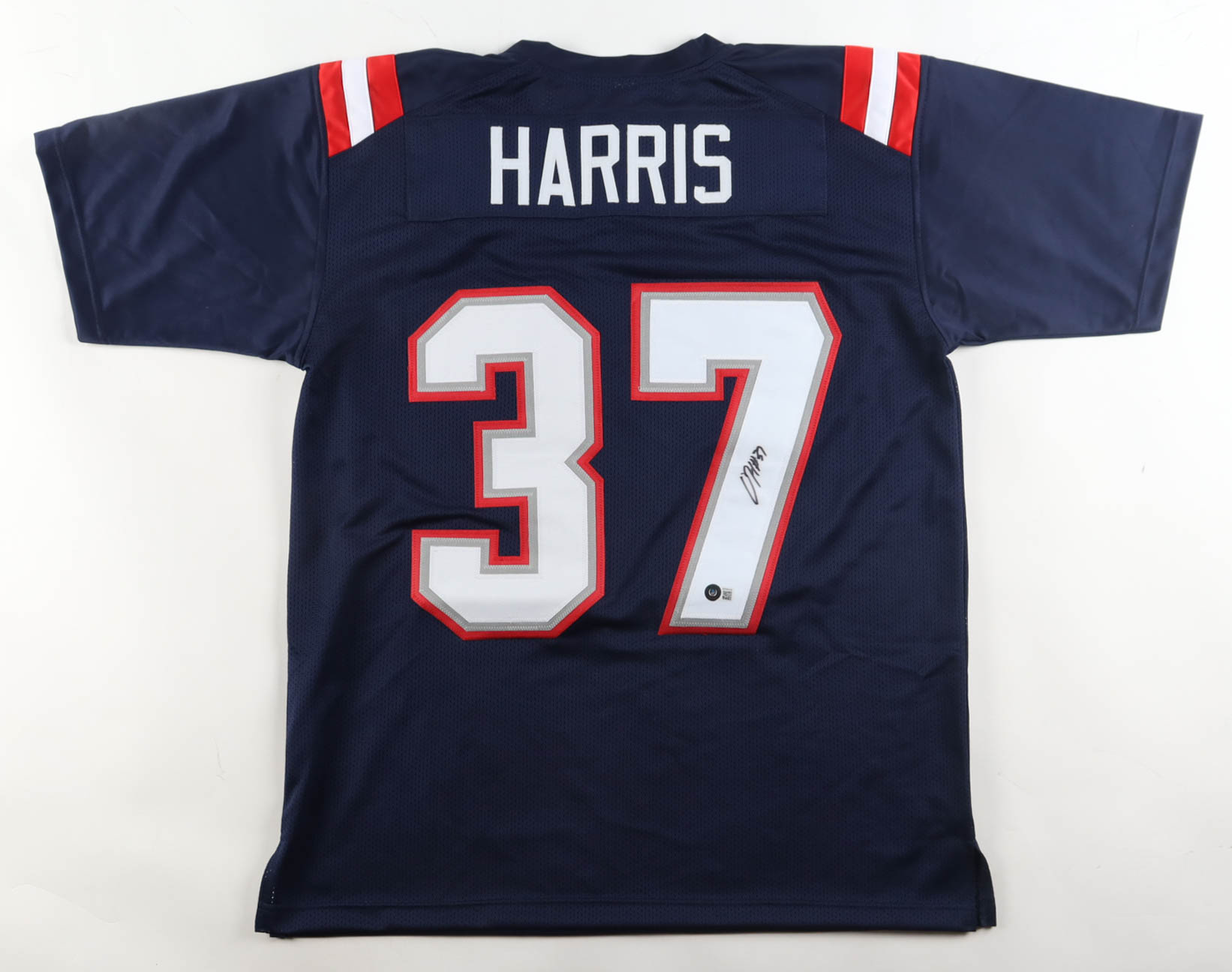 Damien Harris Signed Jersey (Beckett) at PristineAuction.com Damien Harris Signed Jersey (Beckett) at PristineAuction.com