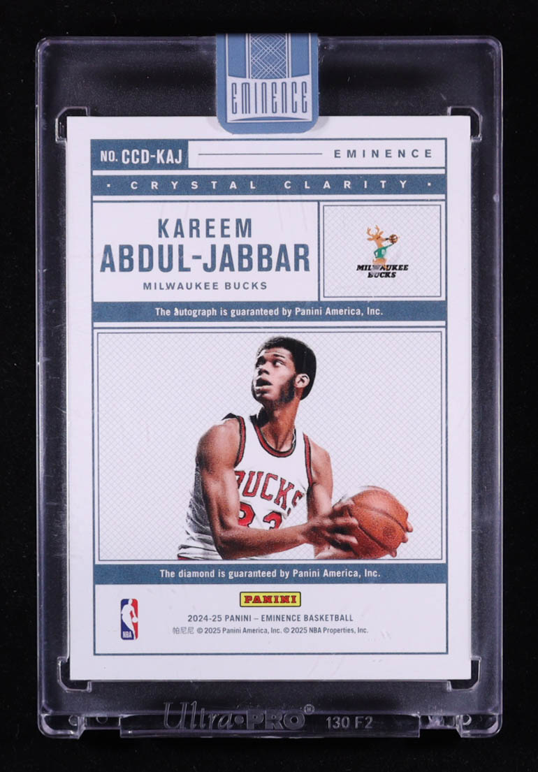Kareem Abdul-Jabbar 2024-25 Panini Eminence Crystal Clarity Diamond Signatures #8 #10/10 at PristineAuction.com Kareem Abdul-Jabbar 2024-25 Panini Eminence Crystal Clarity Diamond Signatures #8 #10/10 at PristineAuction.com