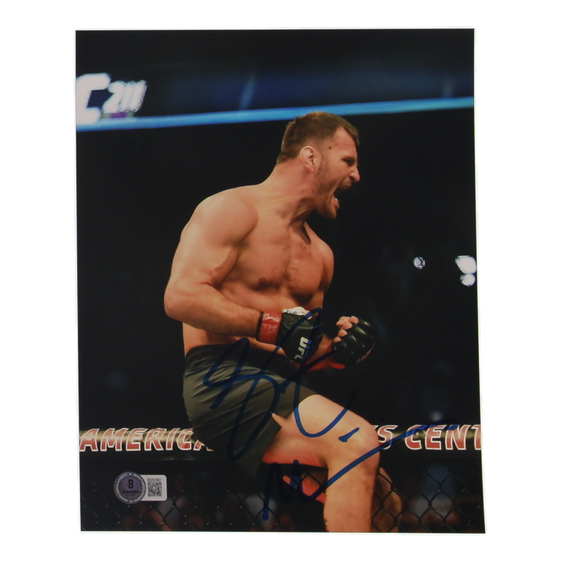 Stipe Miocic Signed 8x10 Photo (Beckett) at PristineAuction.com Stipe Miocic Signed 8x10 Photo (Beckett) at PristineAuction.com
