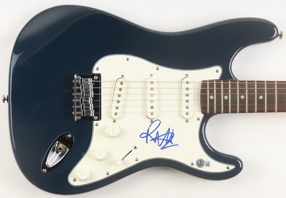 Rob Halford Signed Electric Guitar (Beckett) at PristineAuction.com Rob Halford Signed Electric Guitar (Beckett) at PristineAuction.com