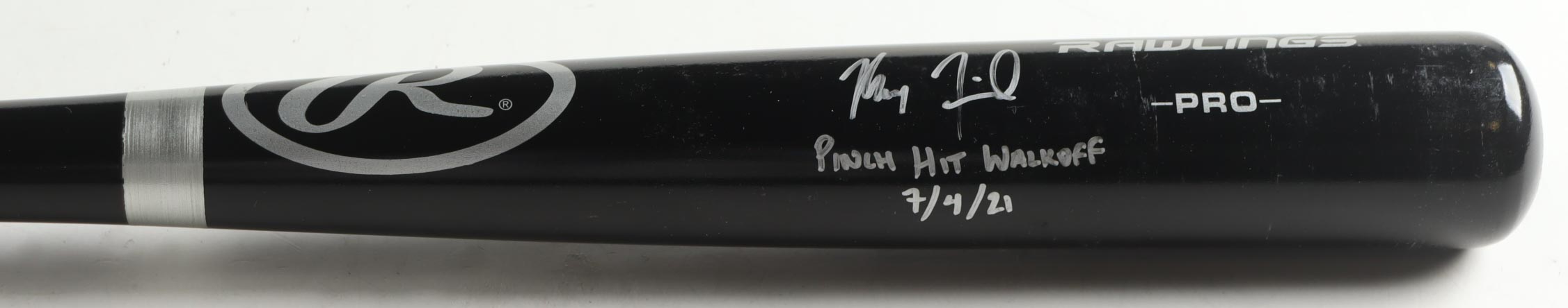 Max Fried Signed Rawlings Baseball Bat Inscribed "Pinch Hit Walkoff 7/4/21" (Beckett) at PristineAuction.com Max Fried Signed Rawlings Baseball Bat Inscribed "Pinch Hit Walkoff 7/4/21" (Beckett) at PristineAuction.com