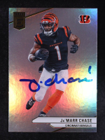 Ja'Marr Chase Signed 2024 Elite #10 (Beckett) at PristineAuction.com