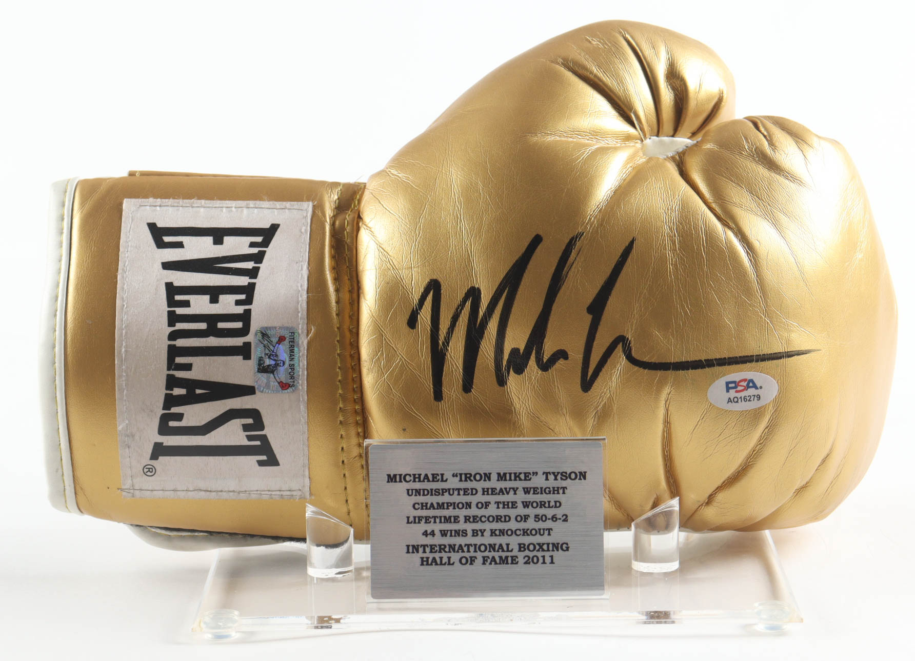 Mike Tyson Signed Everlast Boxing Glove With Display Stand (PSA & Tyson) at PristineAuction.com Mike Tyson Signed Everlast Boxing Glove With Display Stand (PSA & Tyson) at PristineAuction.com