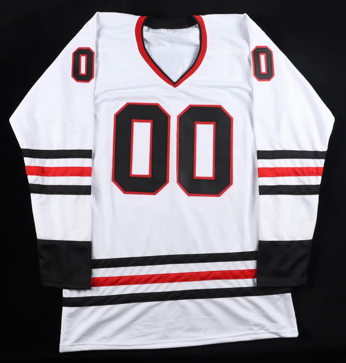 Chevy Chase Signed Jersey (Beckett) at PristineAuction.com Chevy Chase Signed Jersey (Beckett) at PristineAuction.com