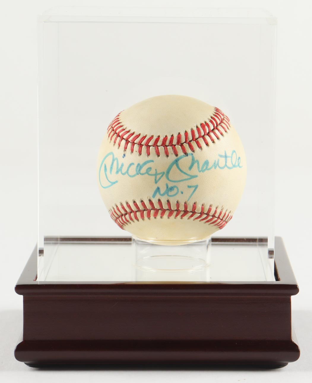 Mickey Mantle Signed OAL Baseball with Display Case Inscribed "No. 7" (JSA) at PristineAuction.com Mickey Mantle Signed OAL Baseball with Display Case Inscribed "No. 7" (JSA) at PristineAuction.com