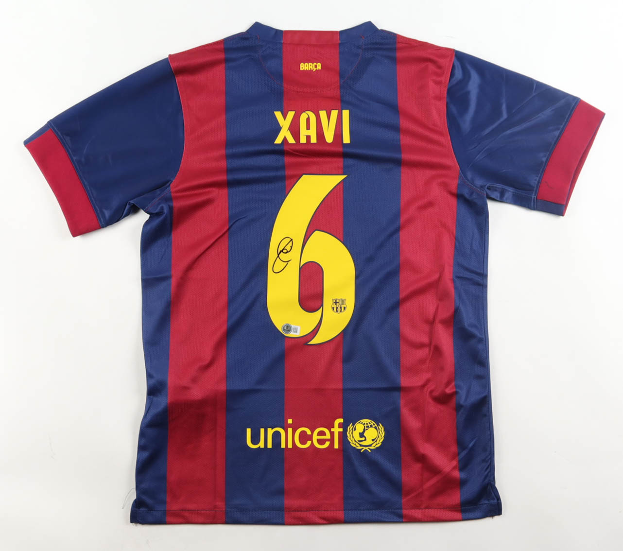 Xavi Hernandez Signed F.C. Barcelona Nike Authentic Jersey (Beckett) at PristineAuction.com Xavi Hernandez Signed F.C. Barcelona Nike Authentic Jersey (Beckett) at PristineAuction.com