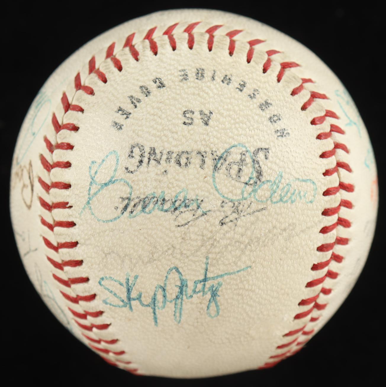 MLB Hall of Famers and Stars | OASB Signed by (17) with Bob Gibson, Ron Santo, Hector Torres in Display Case (Beckett) at PristineAuction.com MLB Hall of Famers and Stars | OASB Signed by (17) with Bob Gibson, Ron Santo, Hector Torres in Display Case (Beckett) at PristineAuction.com